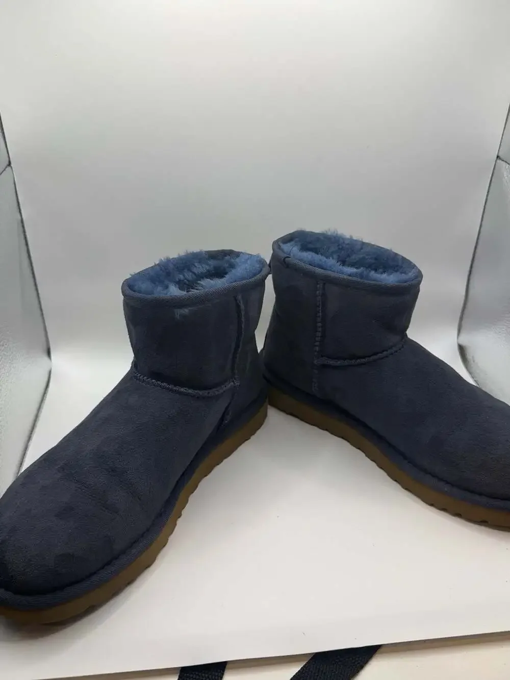 UGG no classic
