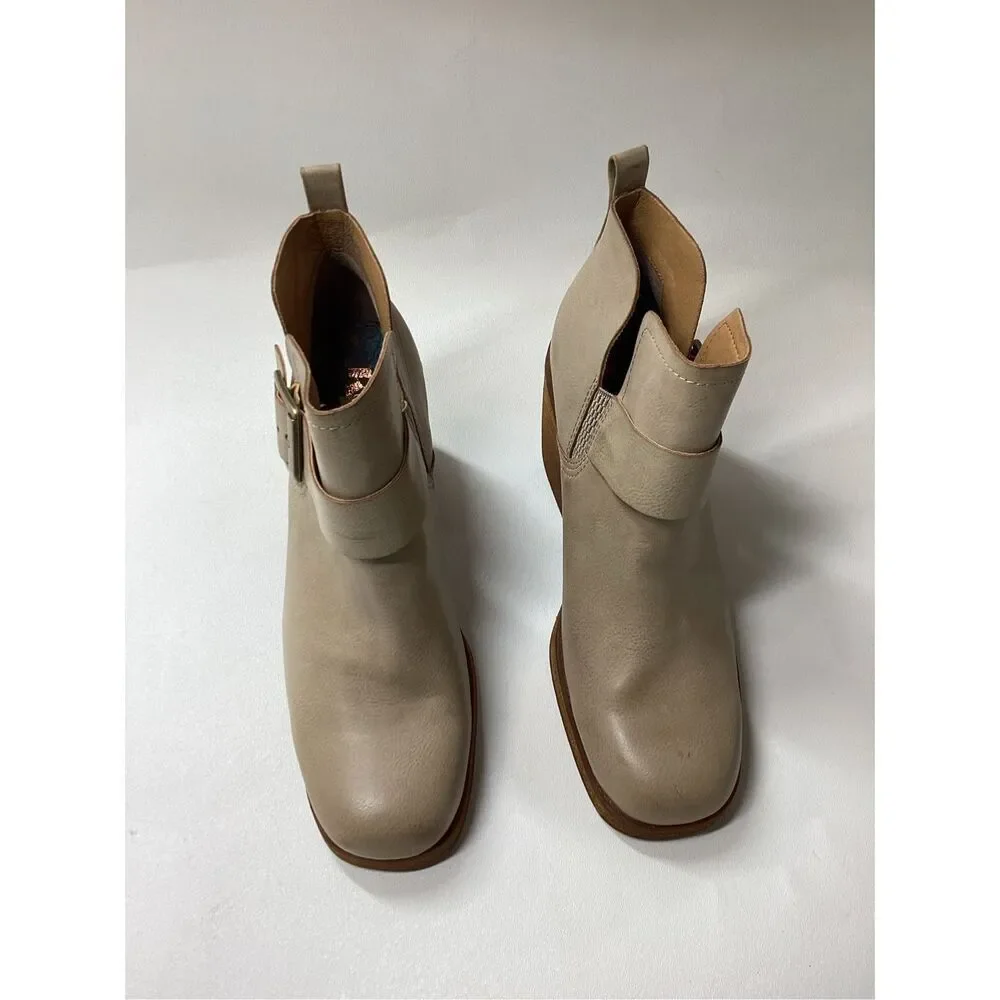 Kork-Ease everyday front