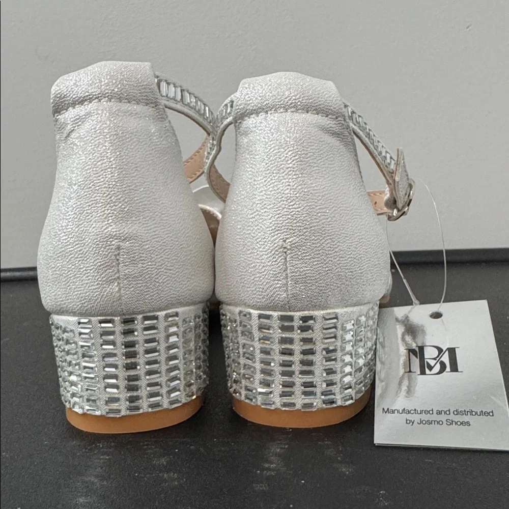Badgley Mischka Little Girls Dress Shoes Silver Size 1 New NWT