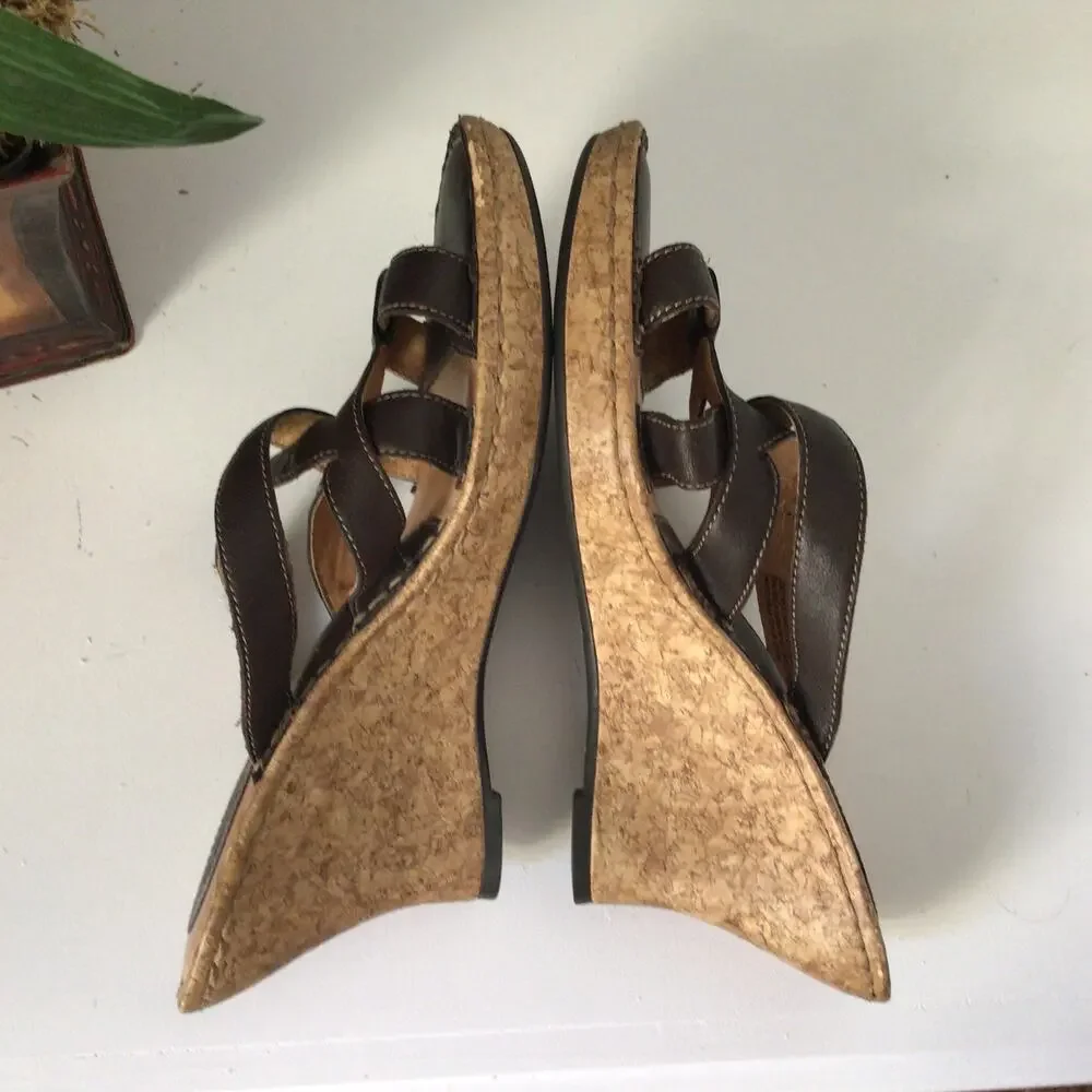 Born leather sandals