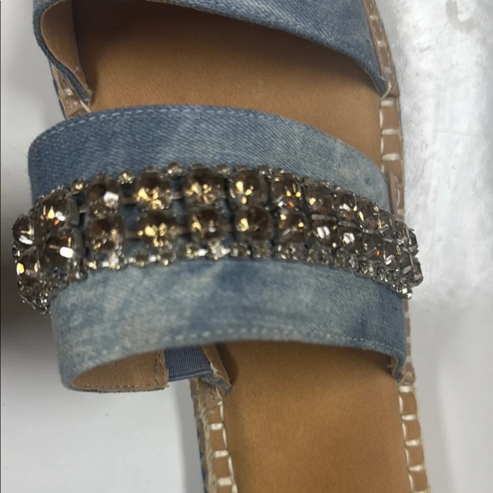 Crown Vintage embrace summer