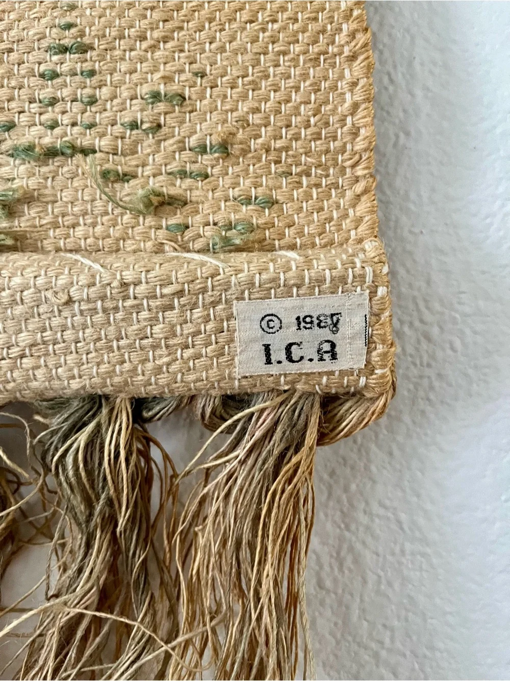 N/A charming handwoven
