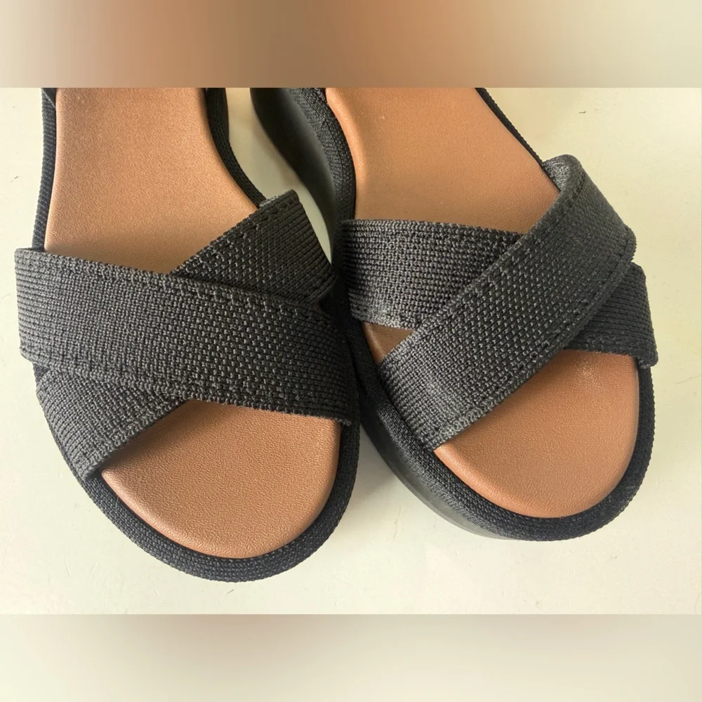 Rothys reposhing this