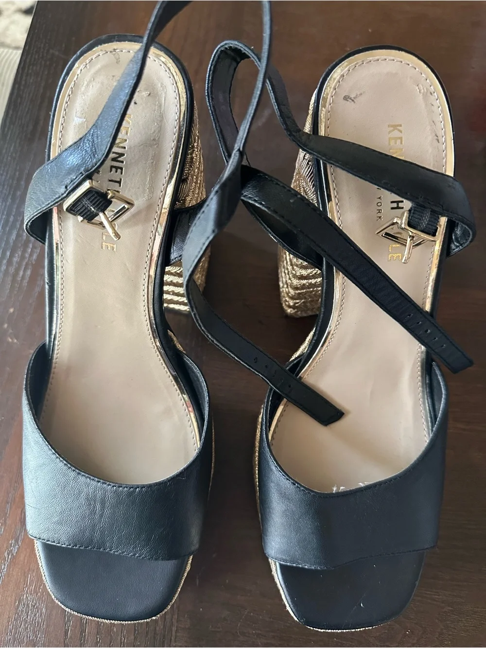 Kenneth Cole chunky block