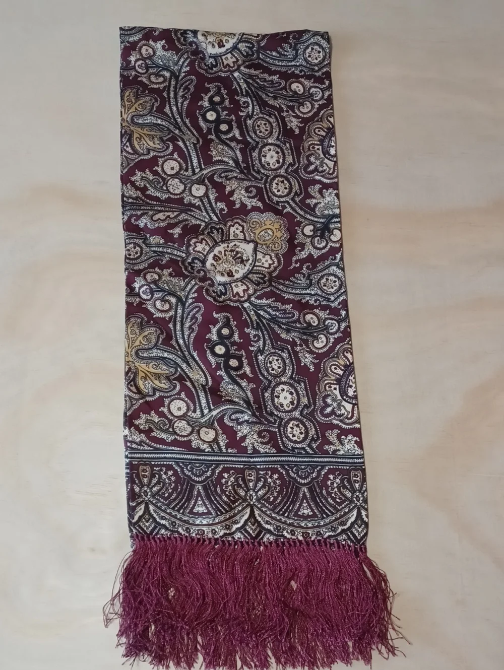 N/A elegant paisley