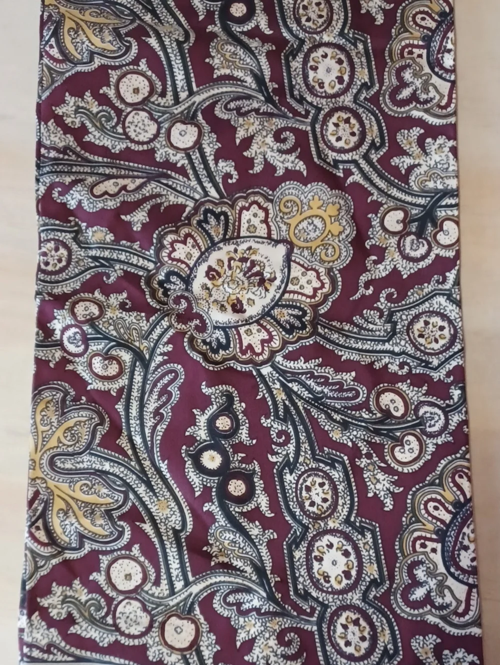N/A elegant paisley