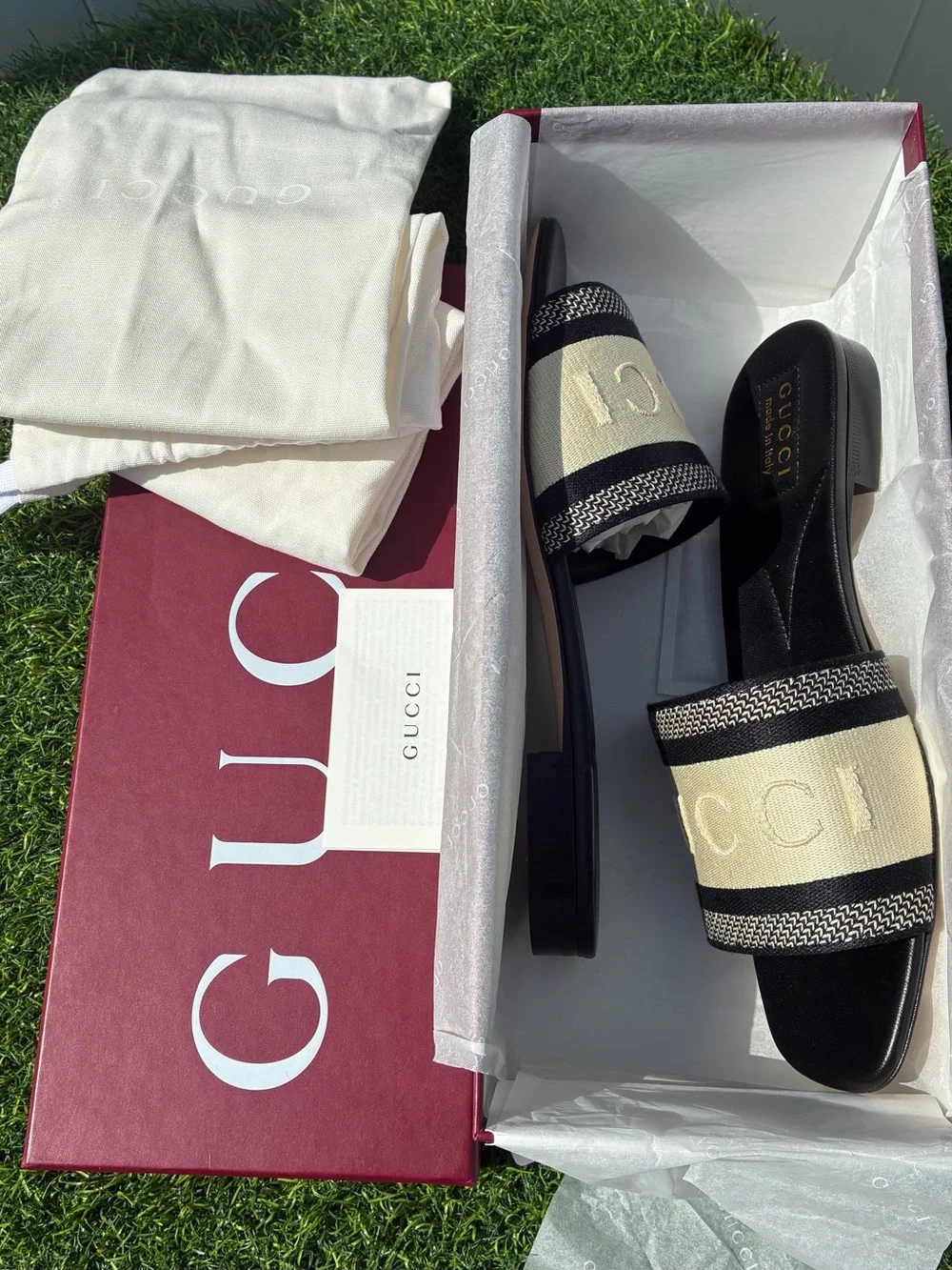 Gucci jane embroidered