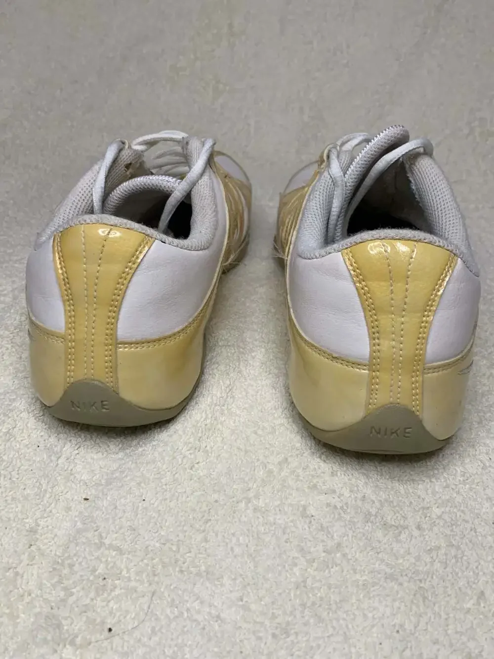 Nike flash white