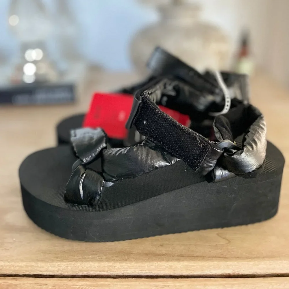 Xti Footwear introducing new