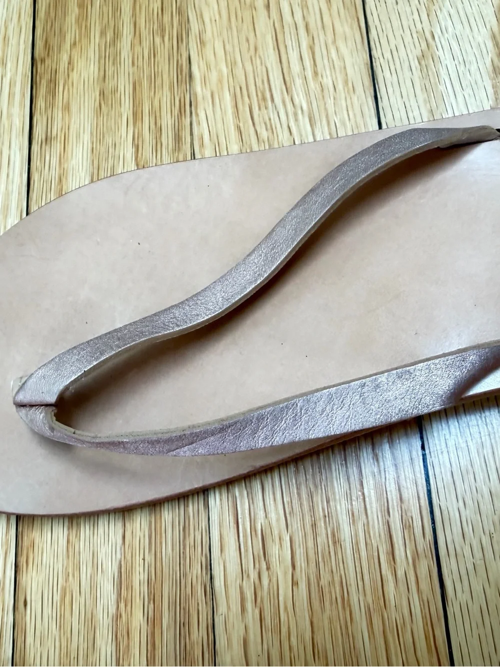 beek outsole flops metal