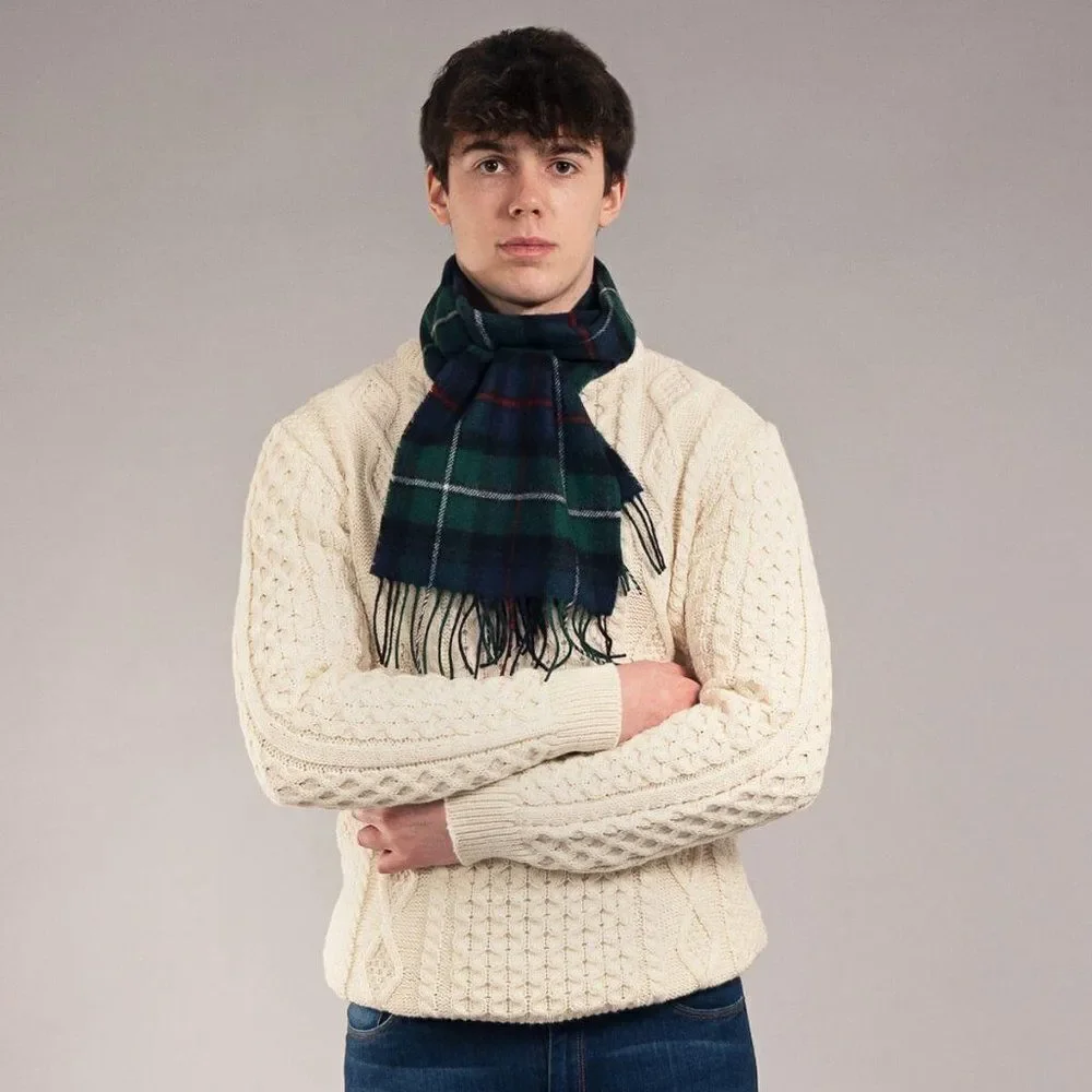 LOCHCARRON OF SCOTLAND BAILEY MACKENZIE MODERN LARGE LAMBSWOOL SCARF