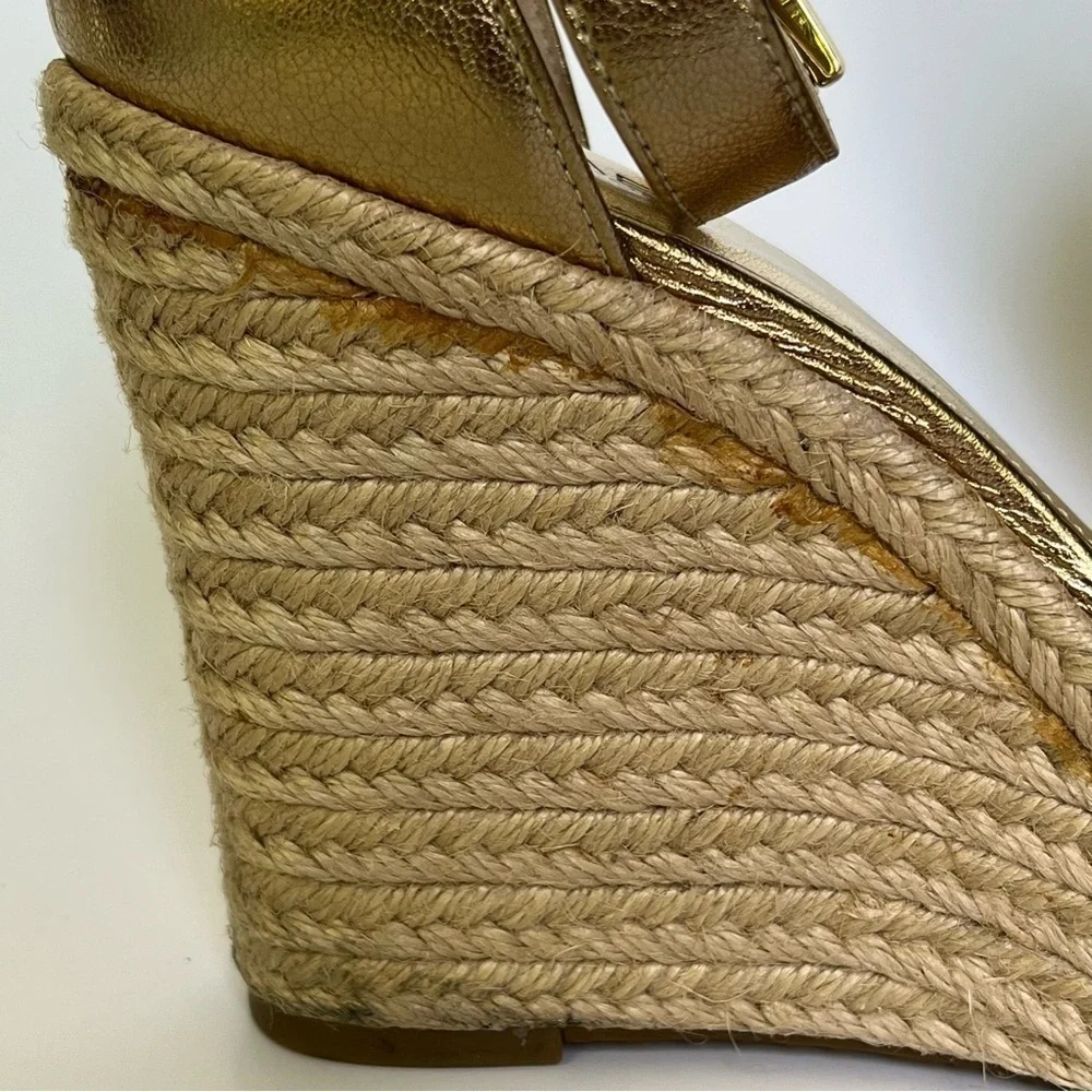 MICHAEL Michael Kors beautiful wedge