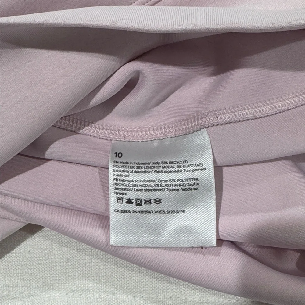 lululemon athletica very nice