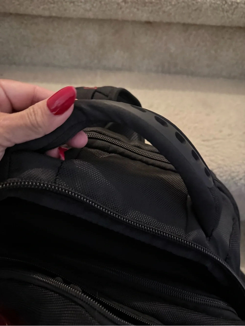 Samsonite stylish black