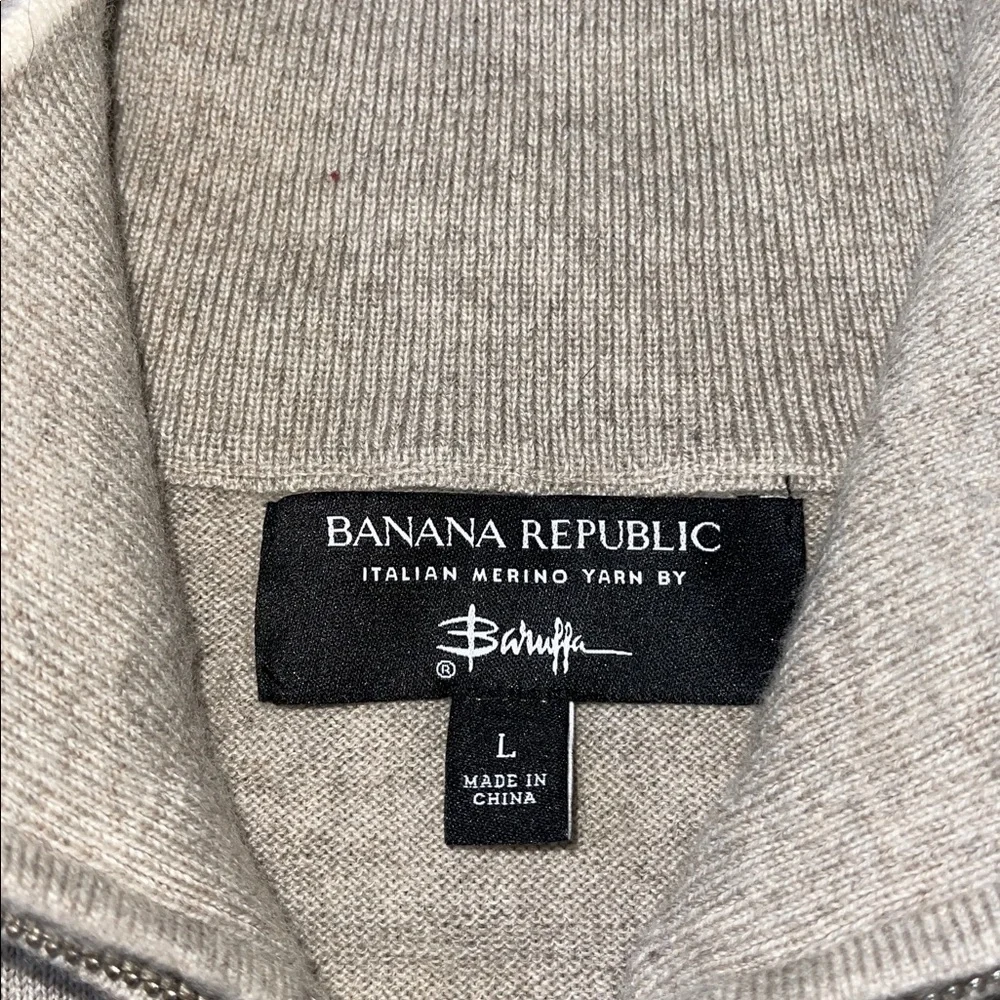Banana Republic elegant light