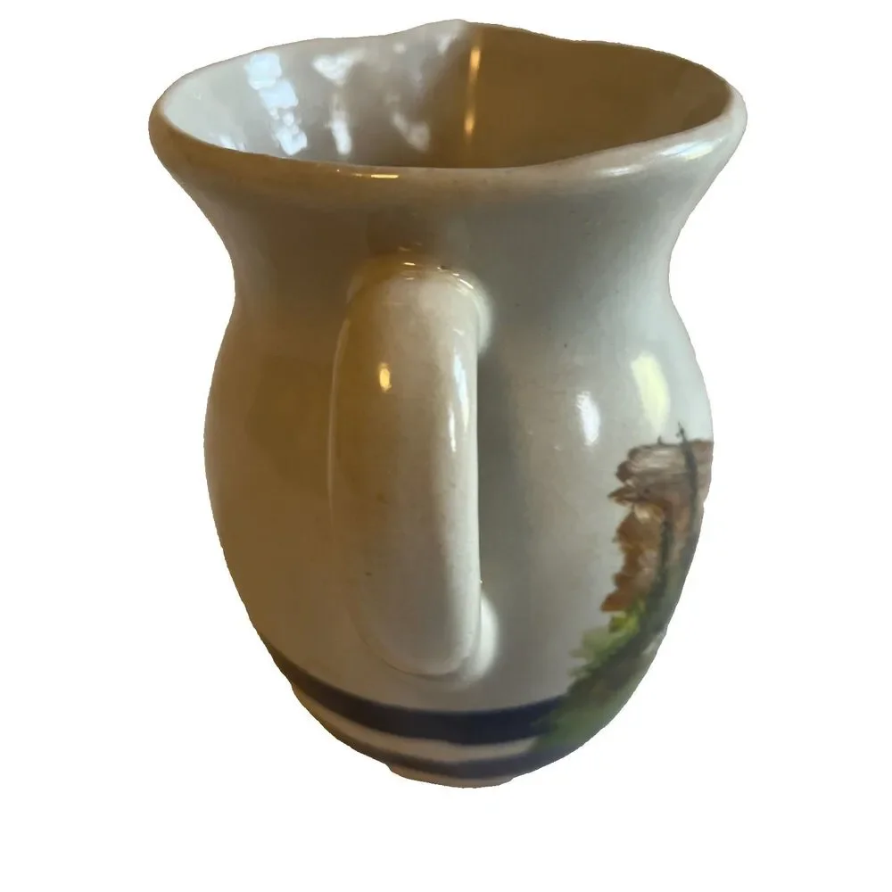 USA pottery hand