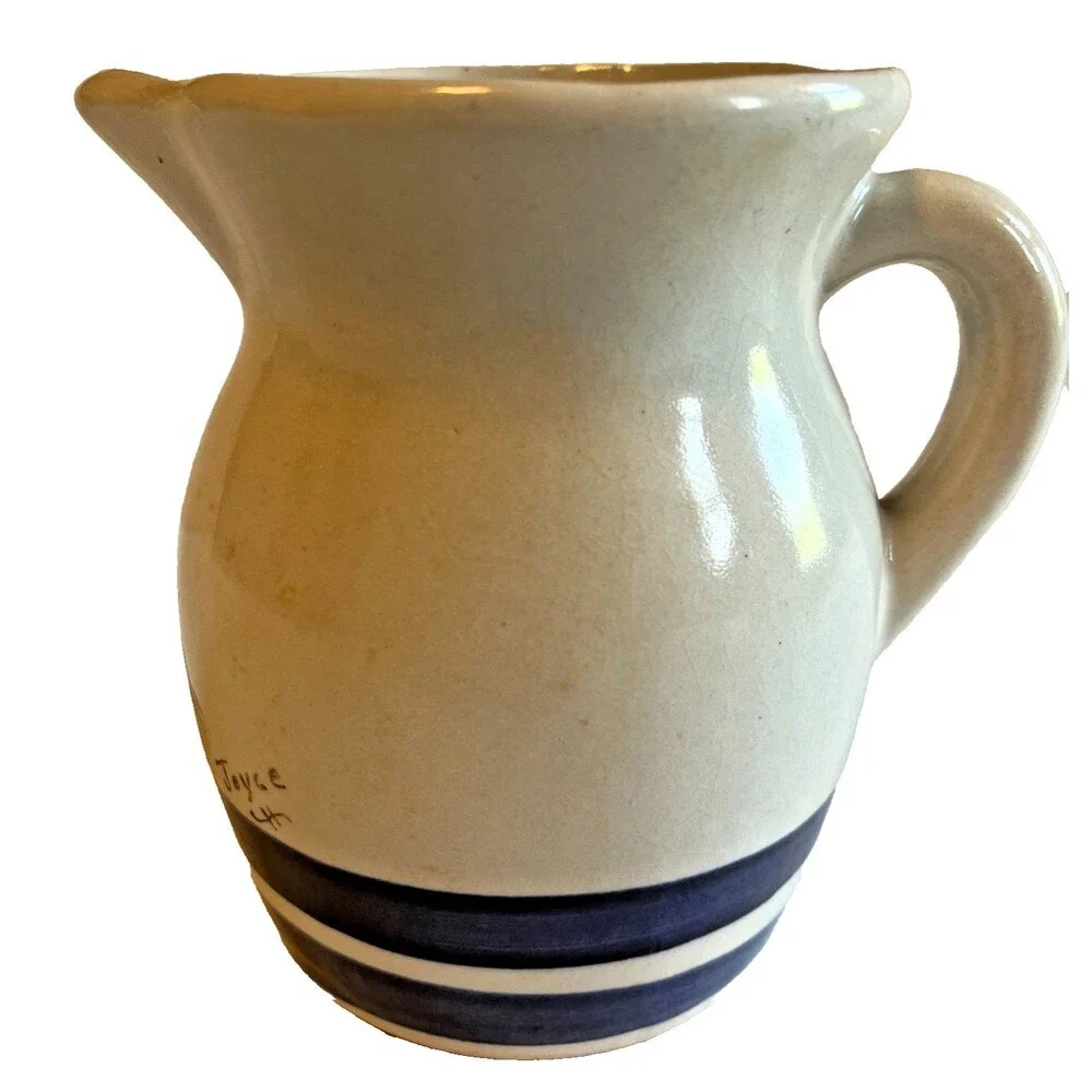 USA pottery hand