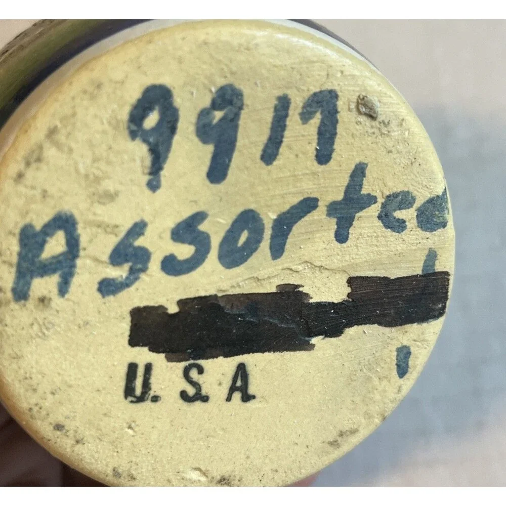 USA pottery hand