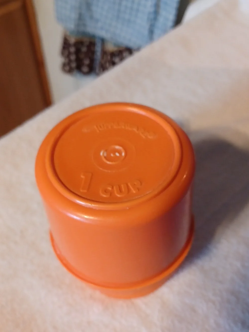 Tupperware set bright