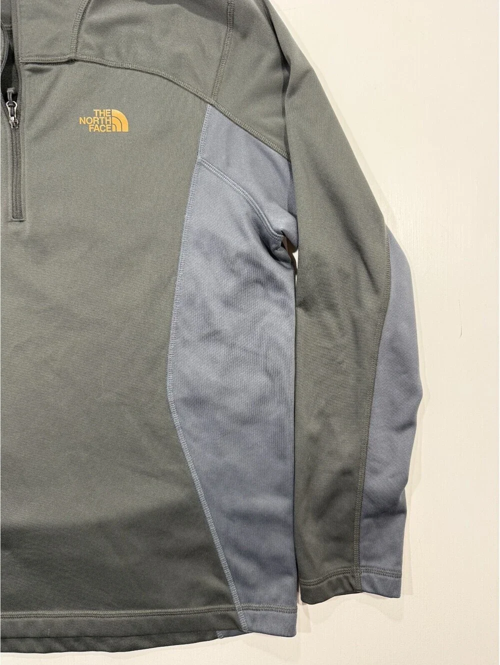 The North Face Pullover Mens M Gray Blue 1/4 Zip Fleece Hiking Outdoor Jacket