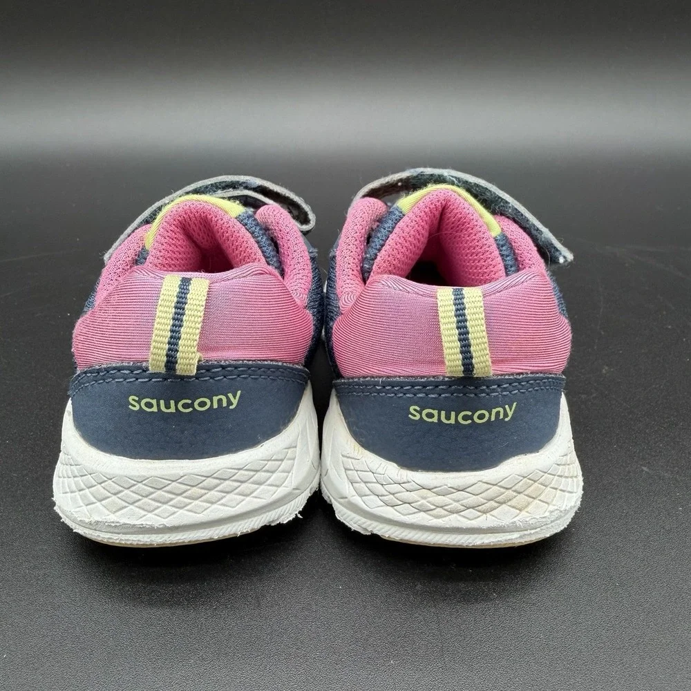 Saucony Wind Shield running shoes size 7m Toddler Pink Navy Blue