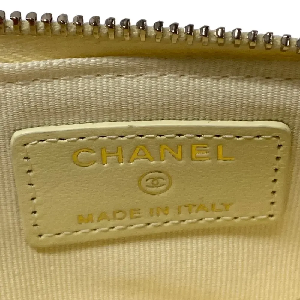 CHANEL matelasse coin