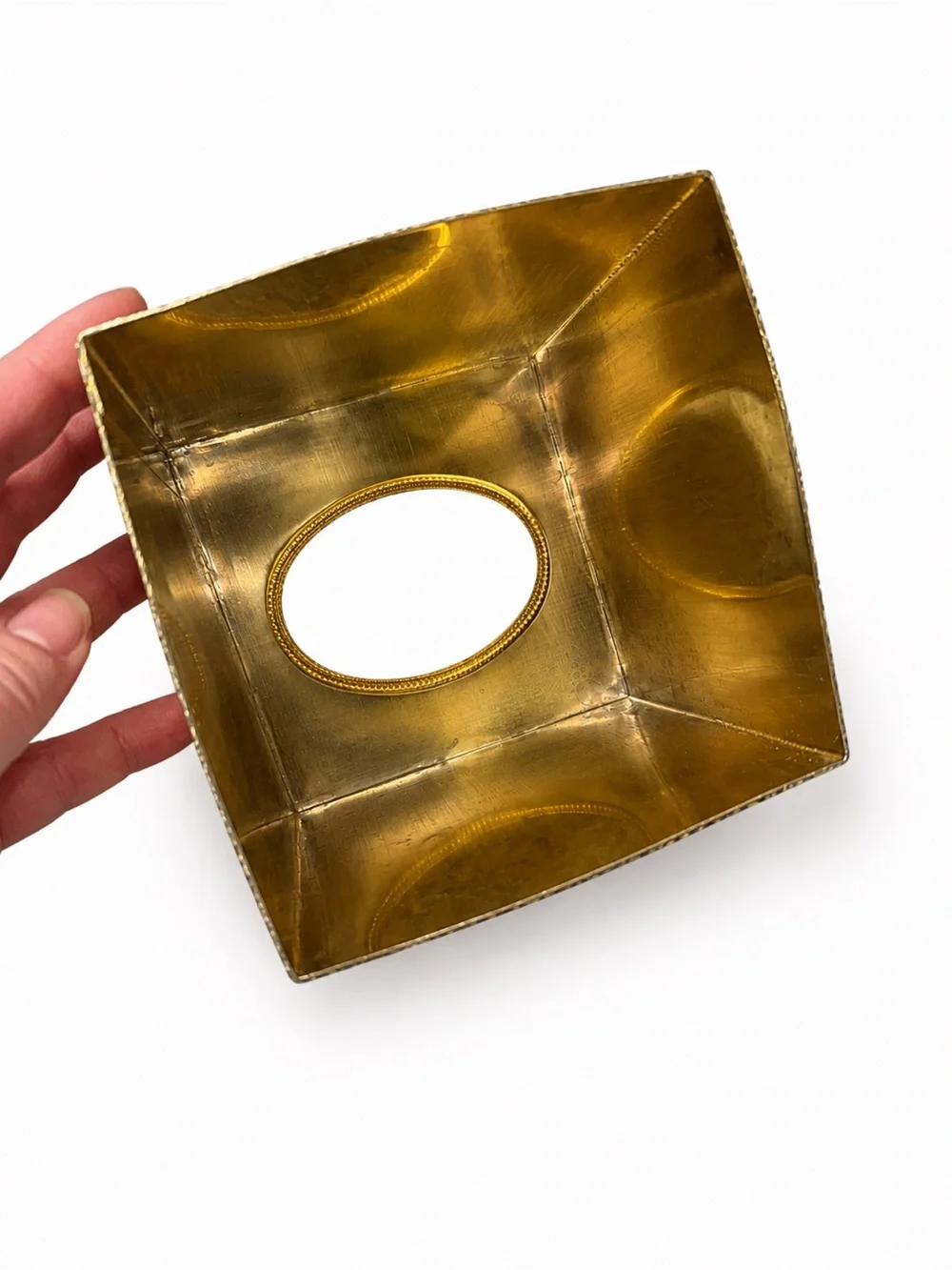 N/A elegant gold