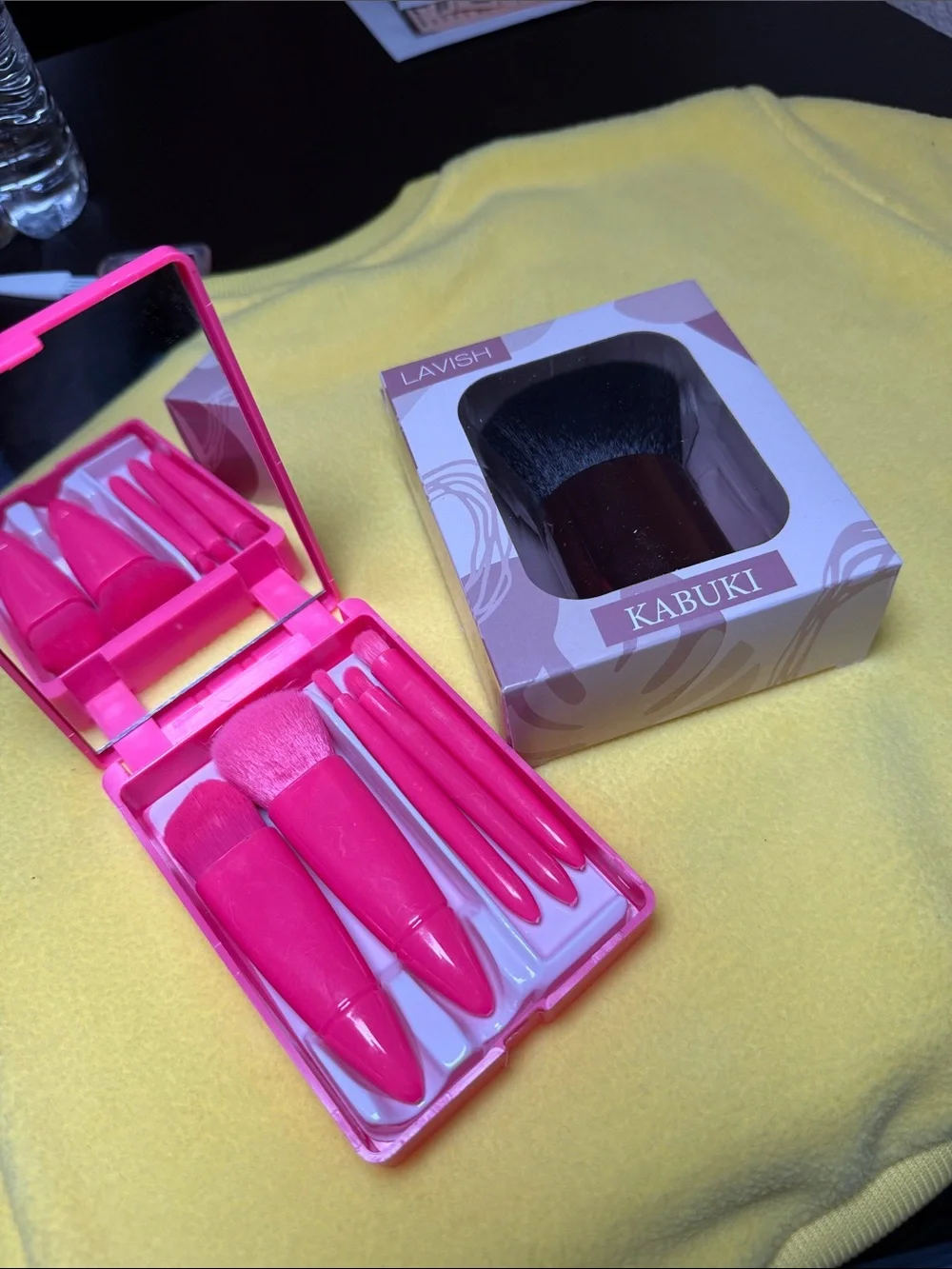 Lavish Kabuki Brush set