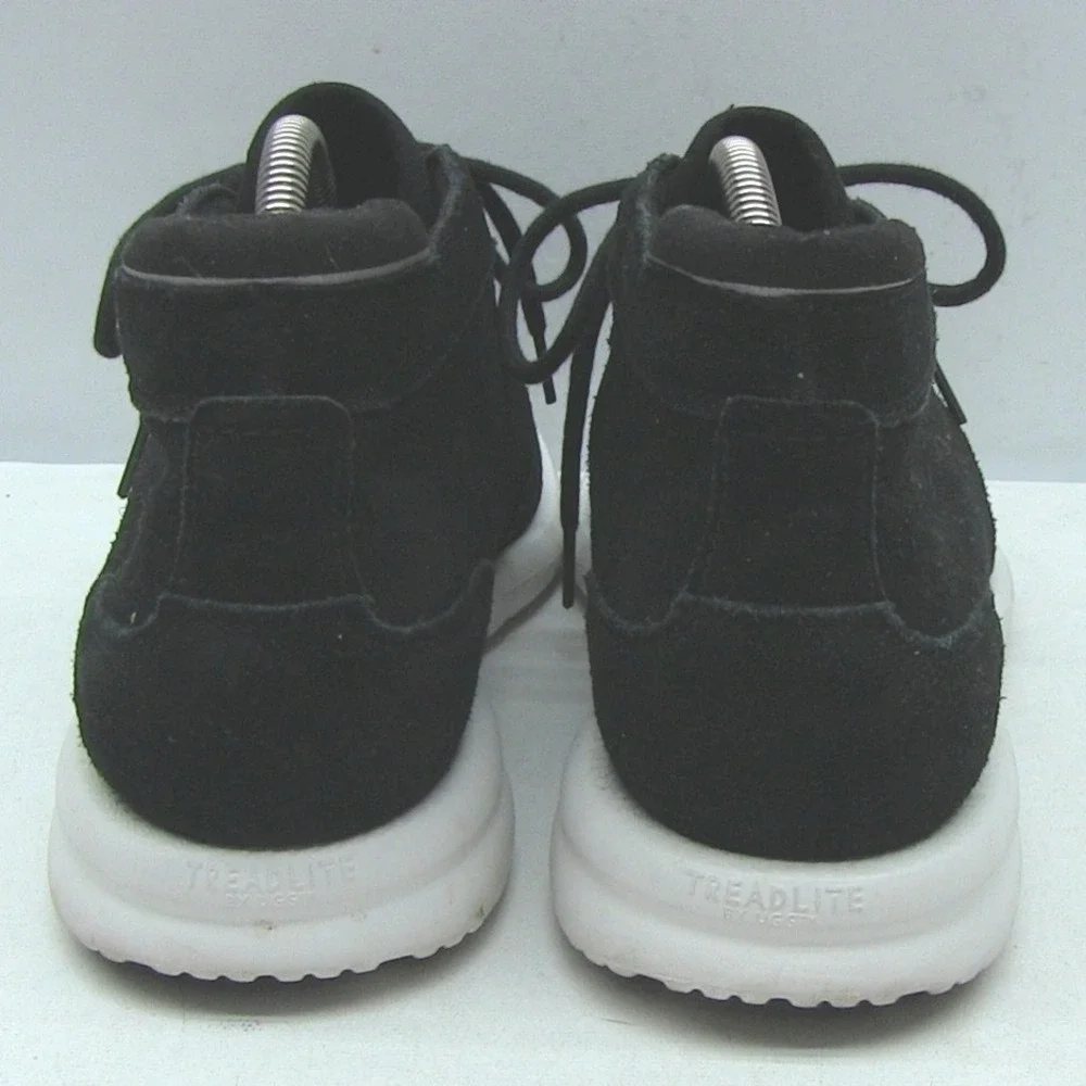 UGG step into