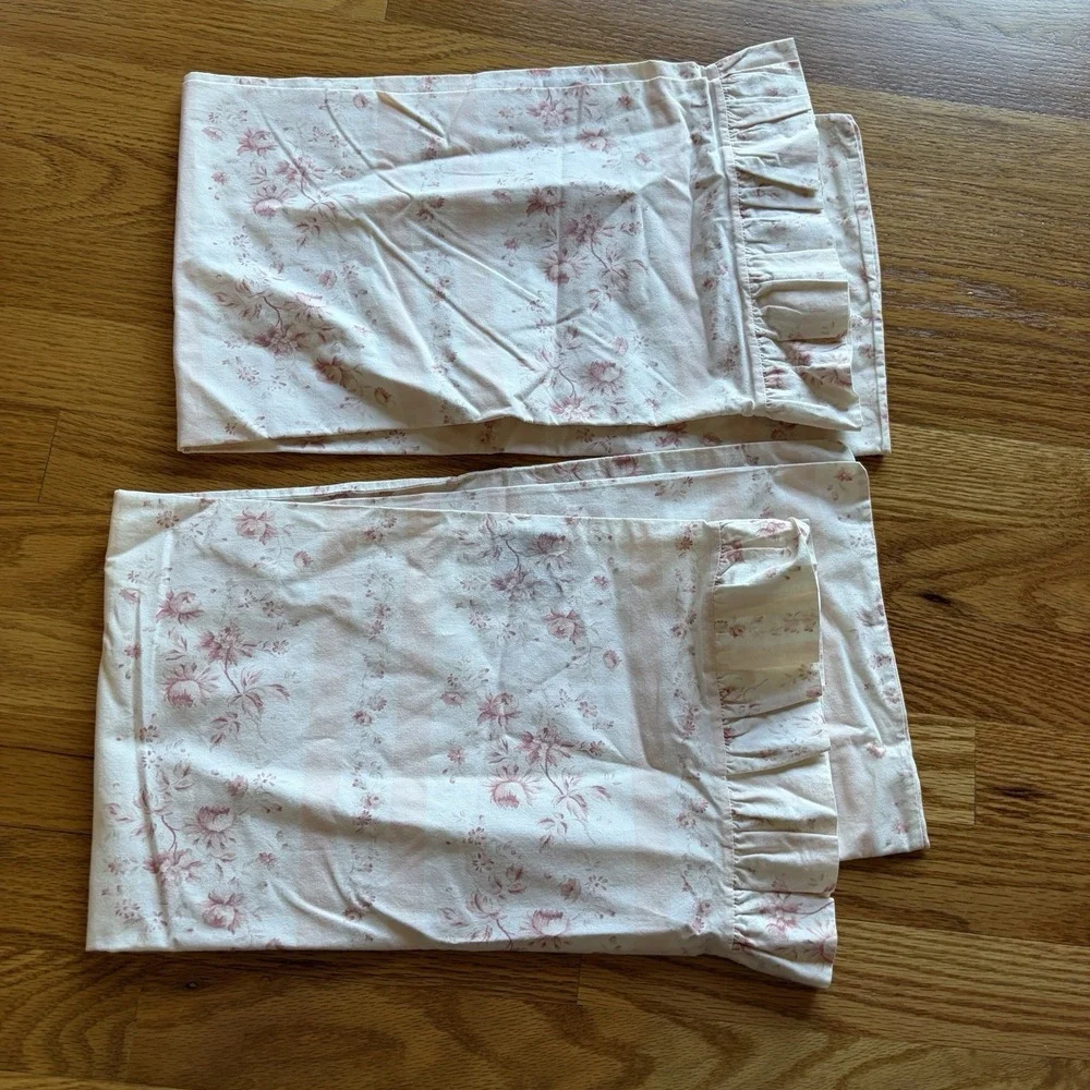 2‎ Ralph Lauren Floral Heartland Stripe Pink Standard Pillowcases Ruffle Country