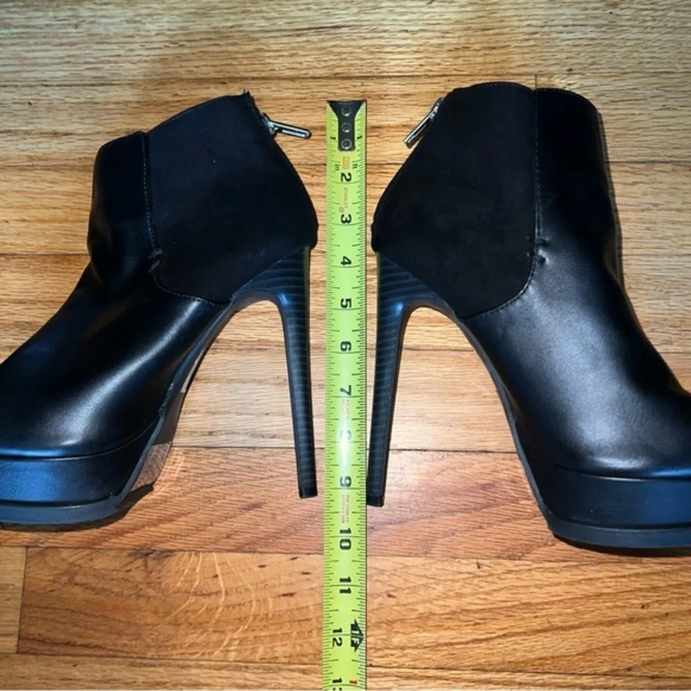 NWOT platform stiletto booties with zipper back