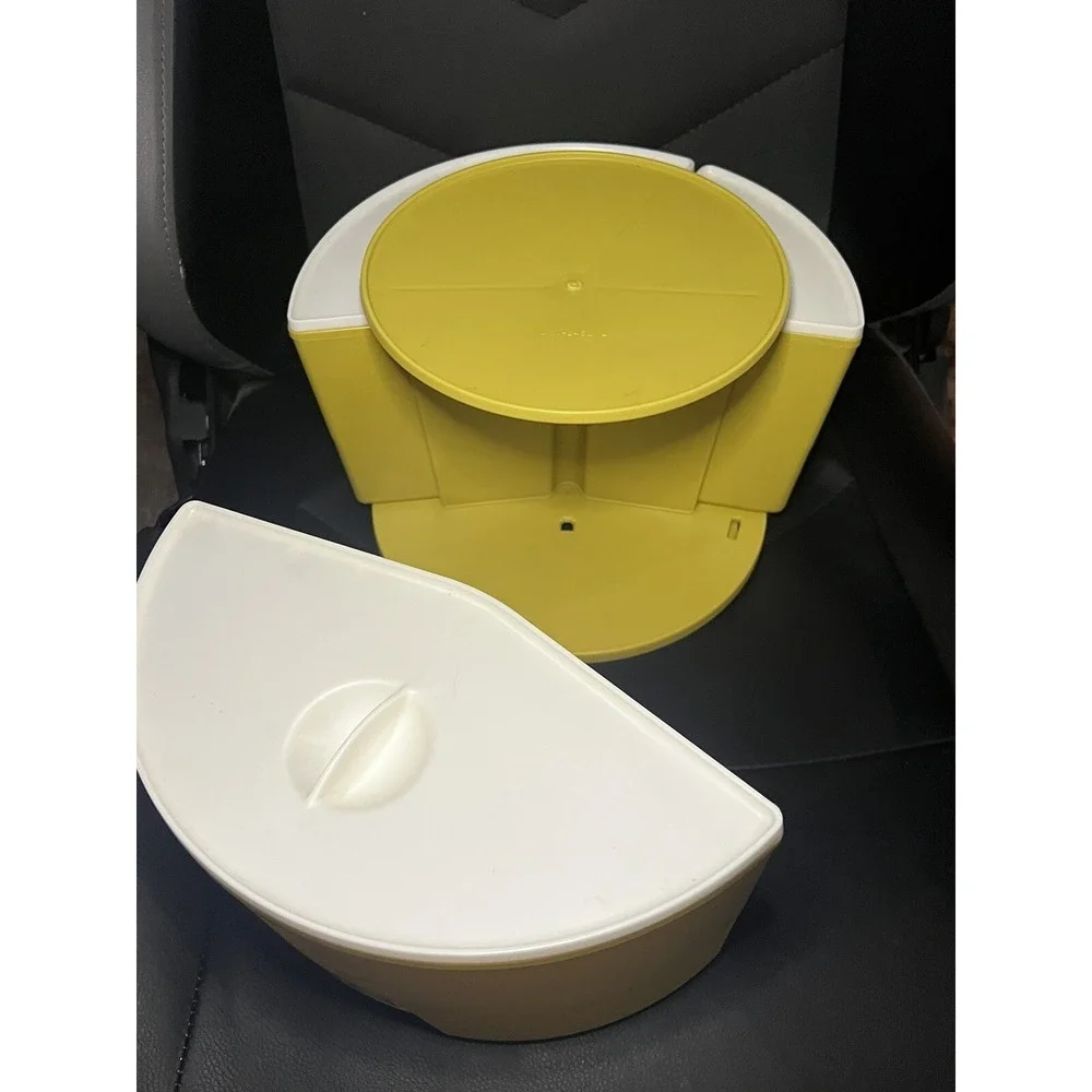 Rubbermaid vintage 70