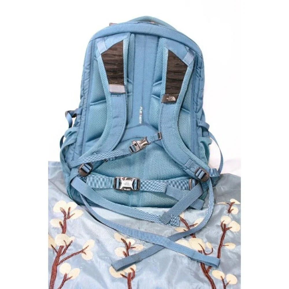 The North Face incredible smokey
