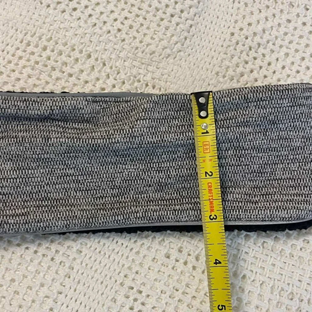 lululemon athletica please see