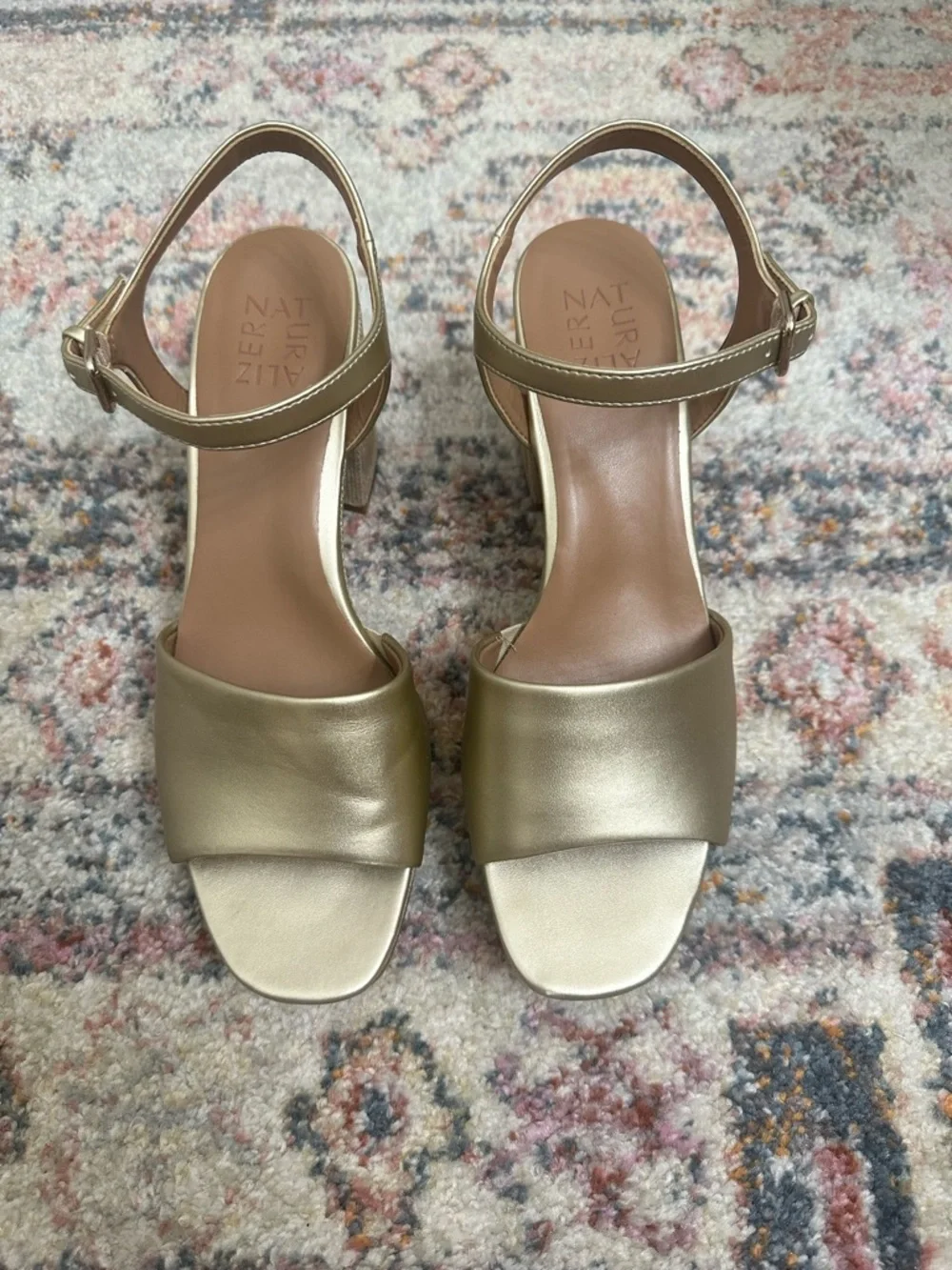 Naturalizer Lily Sandal Gold Platform Block Heel Ankle Strap Open Toe Size 9.5