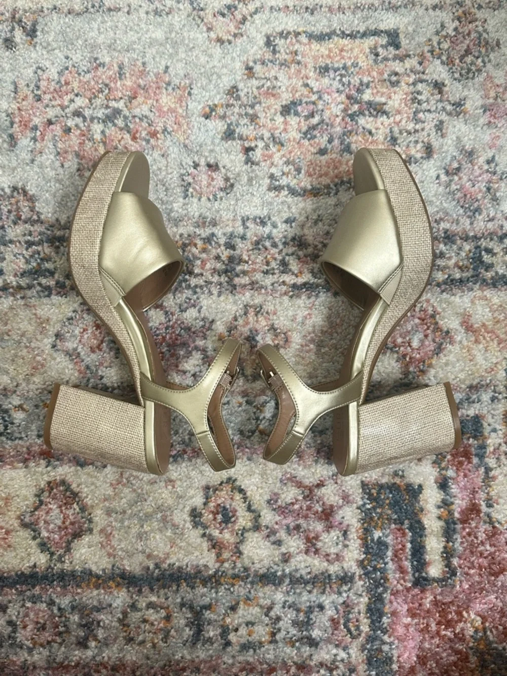 Naturalizer Lily Sandal Gold Platform Block Heel Ankle Strap Open Toe Size 9.5