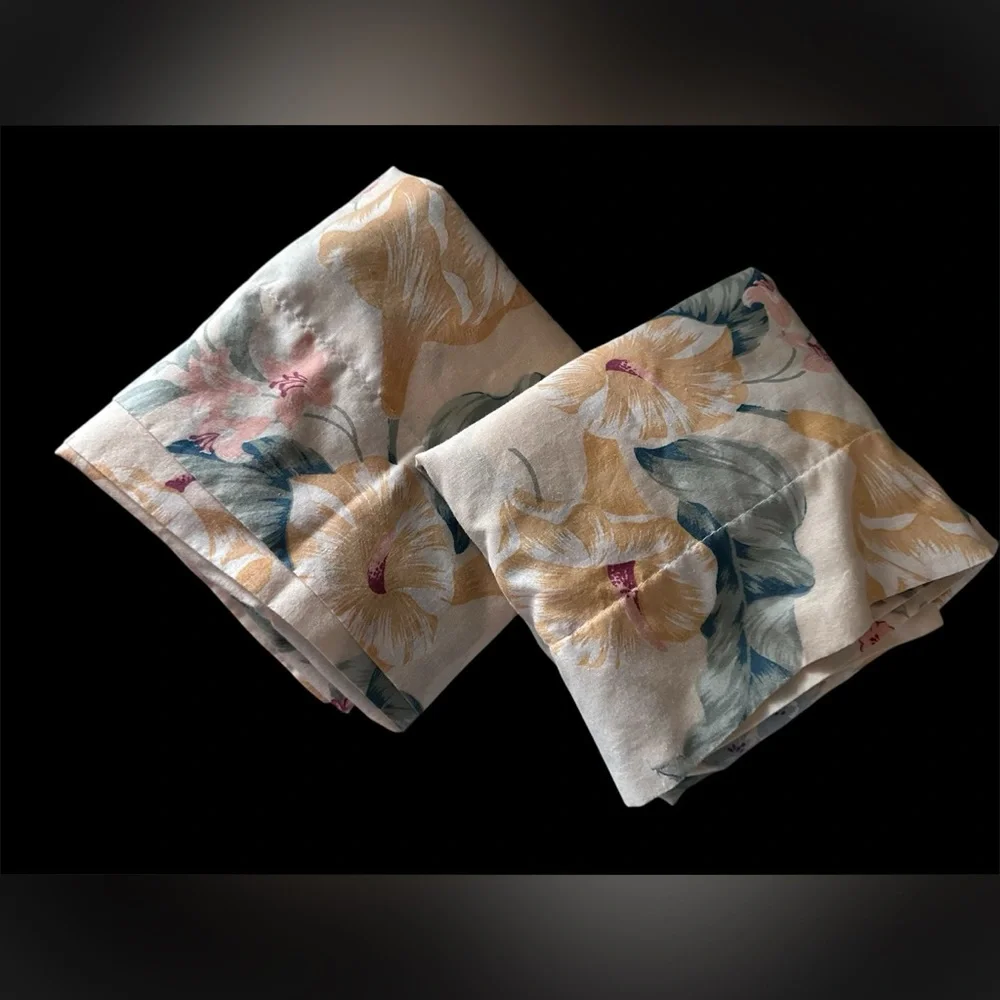 Vintage Pillow Cases Floral Print lot of TWO 25 x 31 you will get two