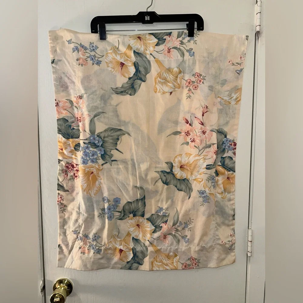 Vintage Pillow Cases Floral Print lot of TWO 25 x 31 you will get two