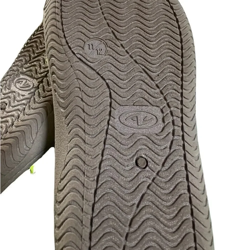 Kids unisex water sandals with dinosaur print‎