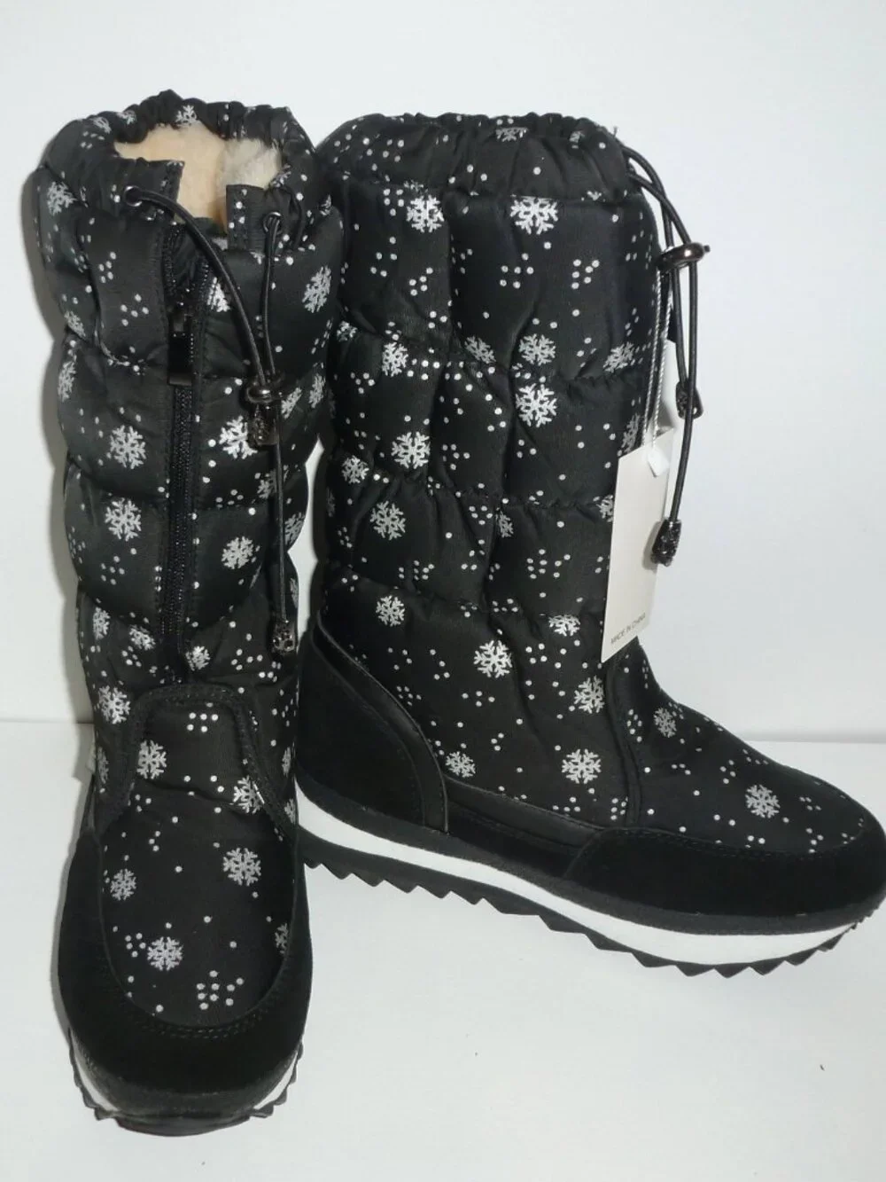 Dadawen Black & White Fur Lined Winter / Snow Boots - SZ 10