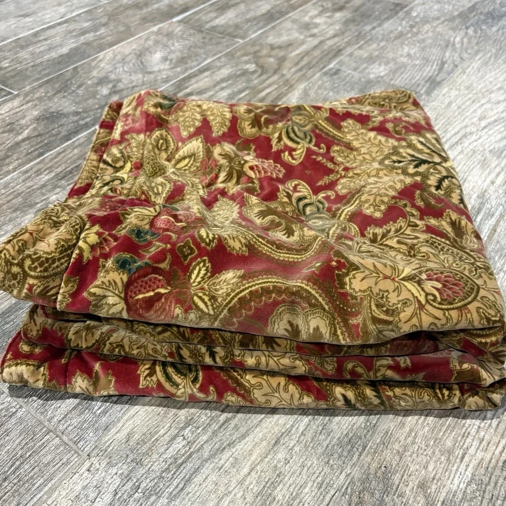 Ralph Lauren material space paisley