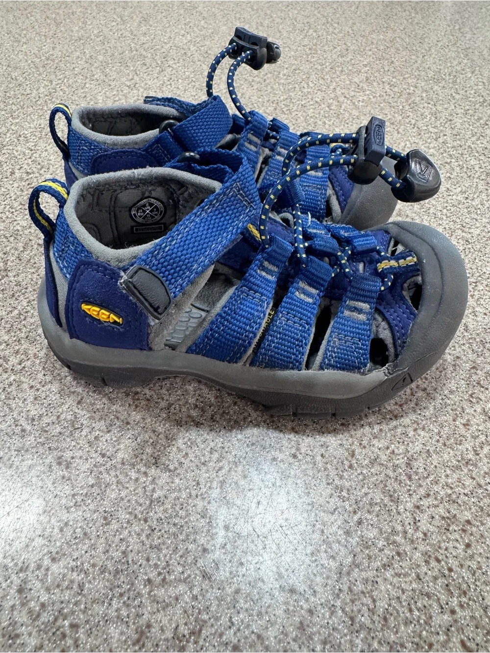 Keen Newport H2 Blue Sandals Kid Size 8 Waterproof Outdoor Hiking Water Sports