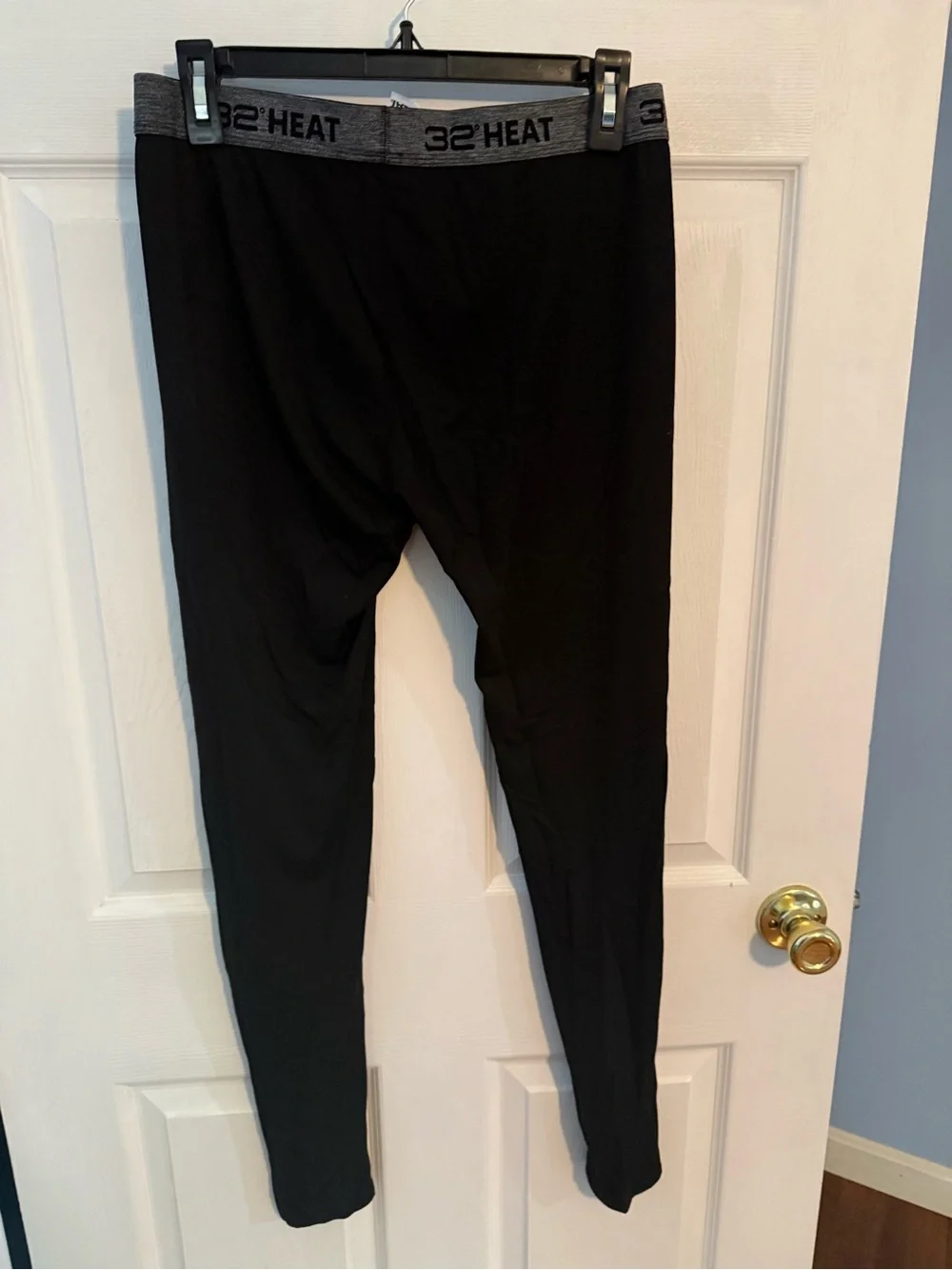 32 Degrees sets pants
