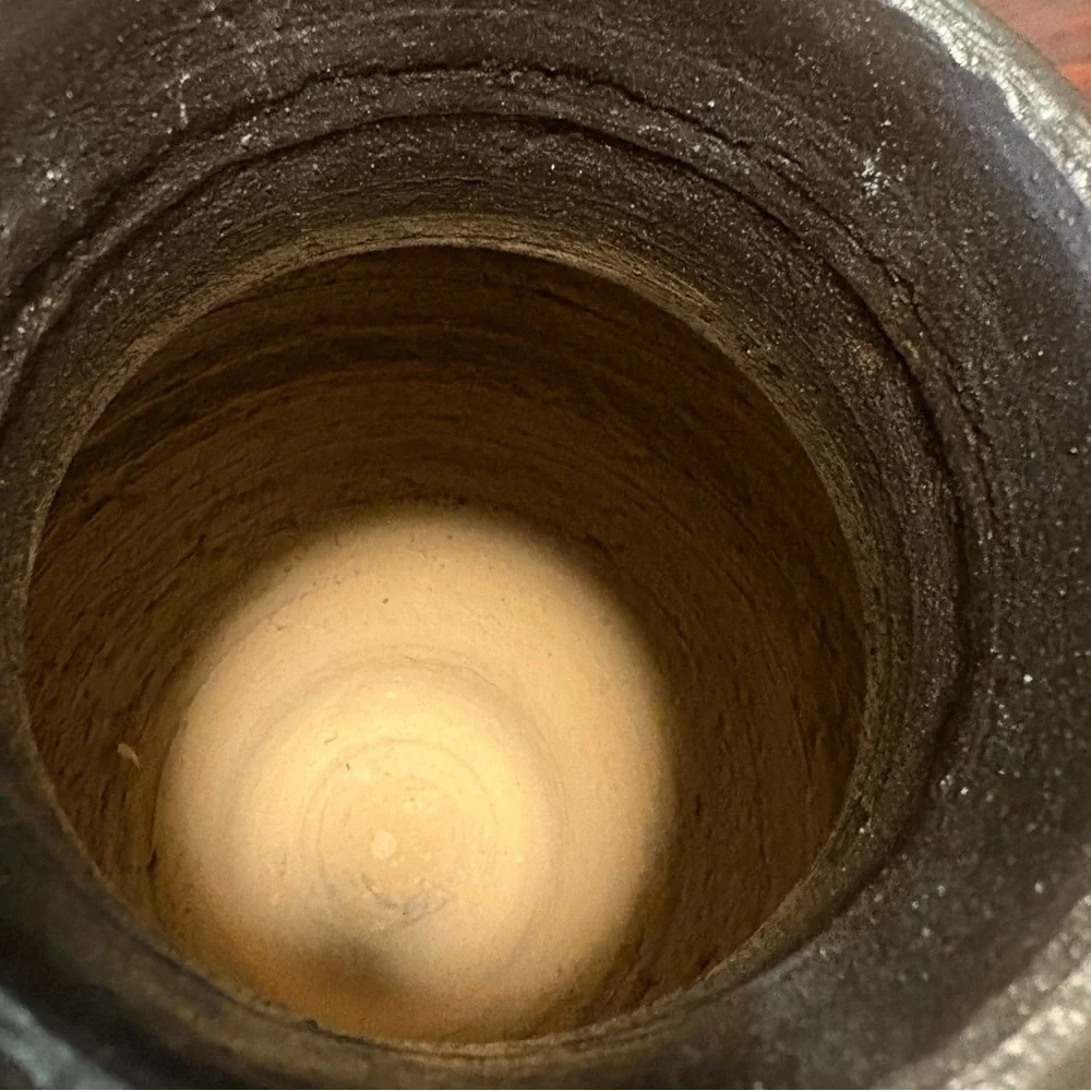 Art Pottery vintage 10”