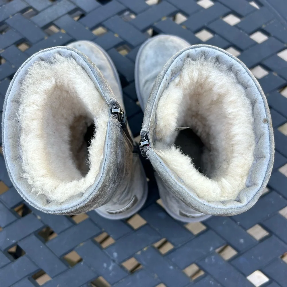 UGG australia genuine