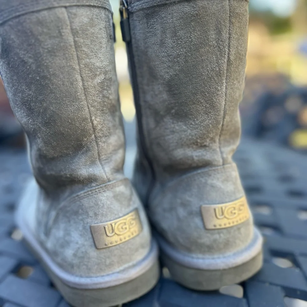 UGG australia genuine