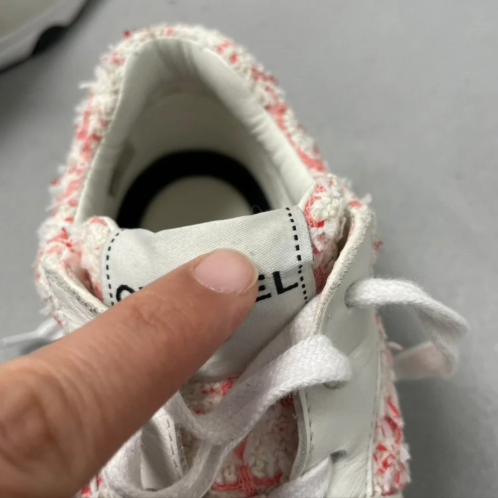 CHANEL low top