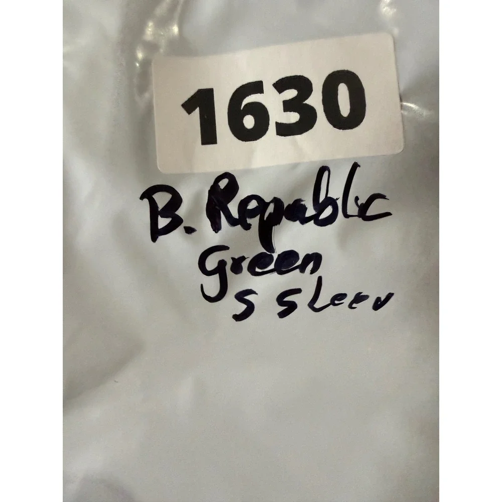 Banana Republic faint accurate spot