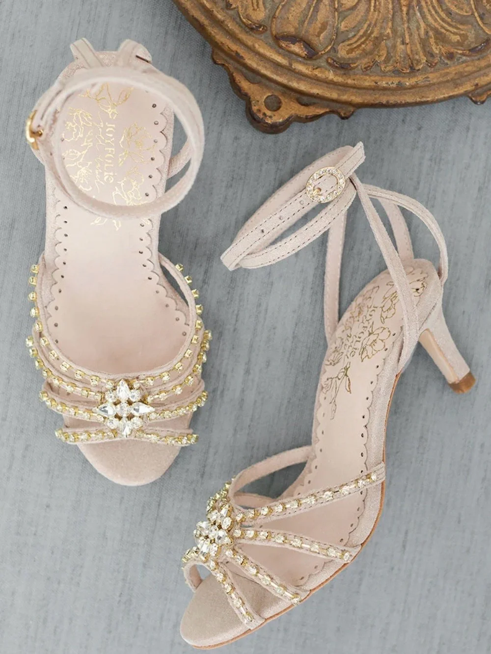 Joyfolie Maelyn Nude Blush Size 3Y Leather Rhinestone Kitten Heel Sandals NEW