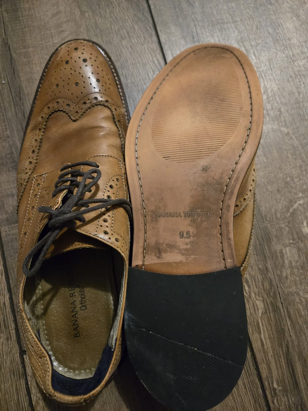 Banana Republic classic tan